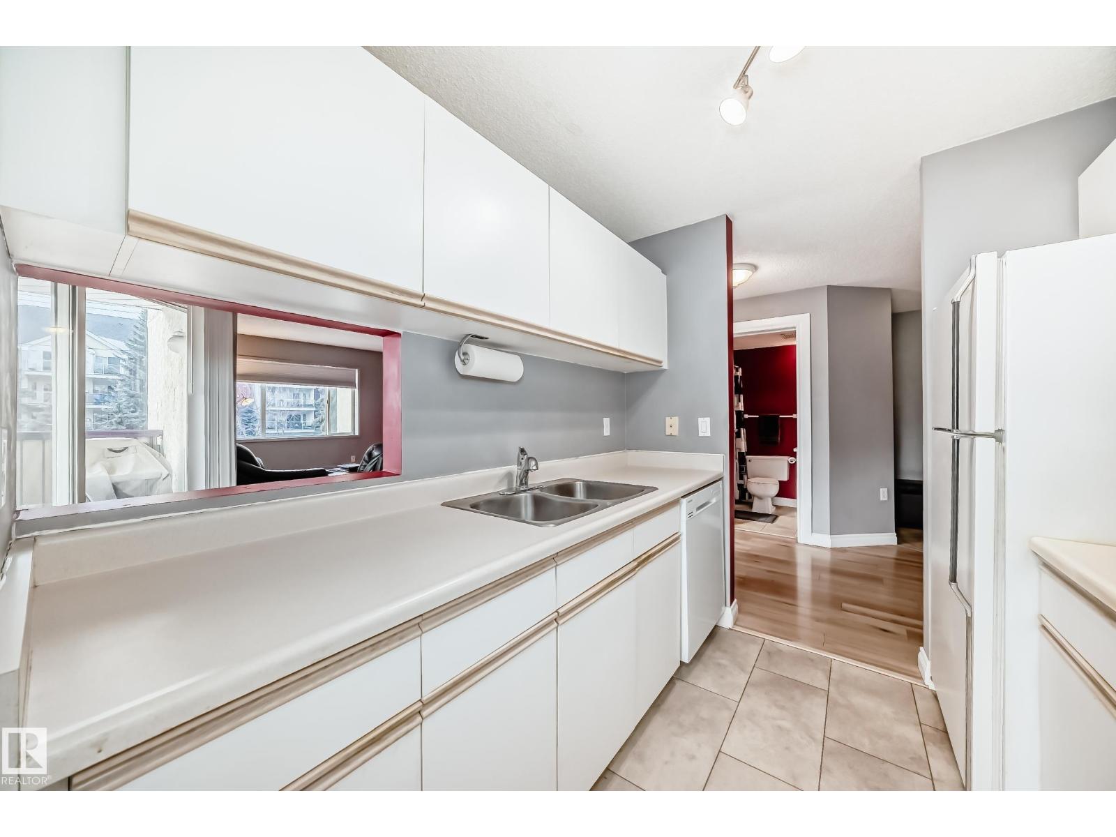 #239 10636 120 ST NW, Edmonton