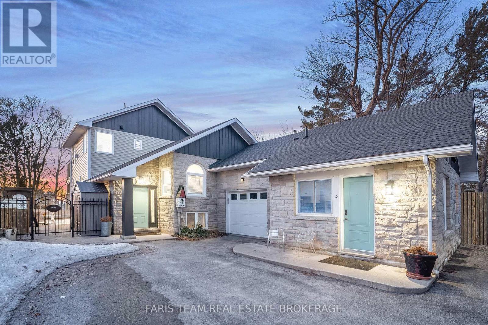 60 RIVER AVENUE CRESCENT