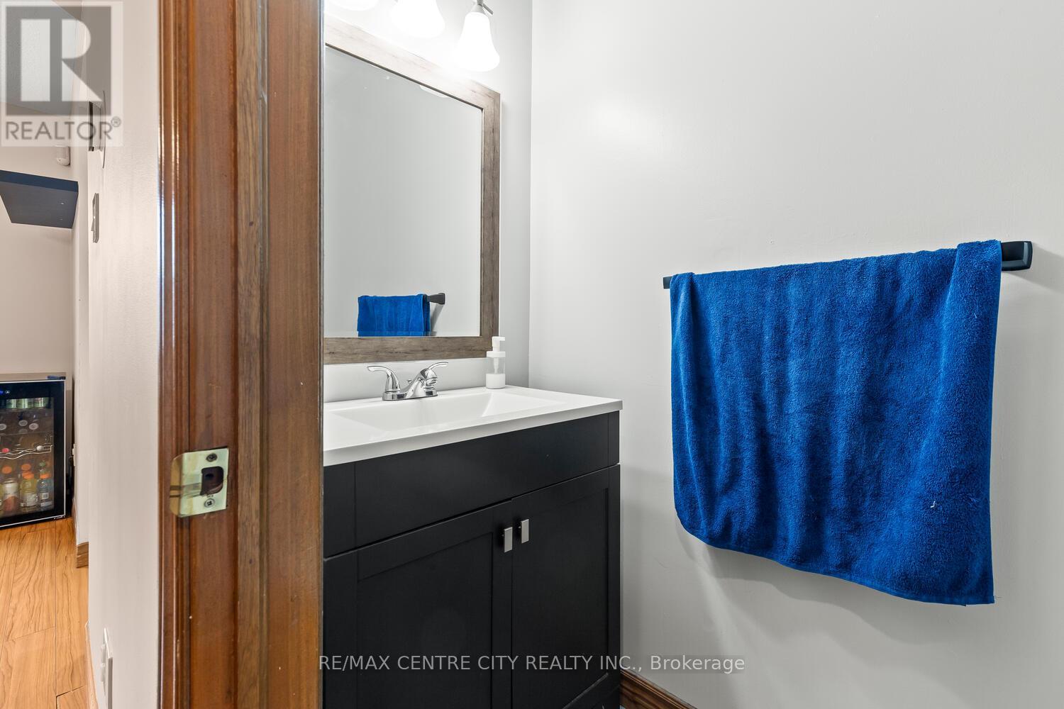 #1 20 KERNOHAN PARKWAY - 9