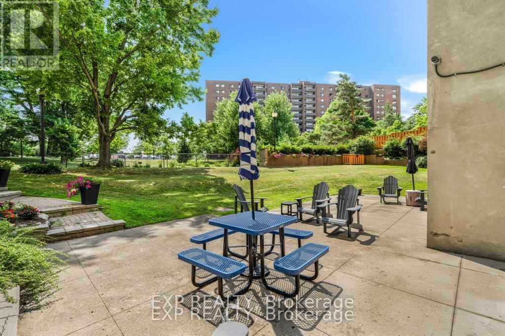 1603 - 1081 AMBLESIDE DRIVE — photo 33