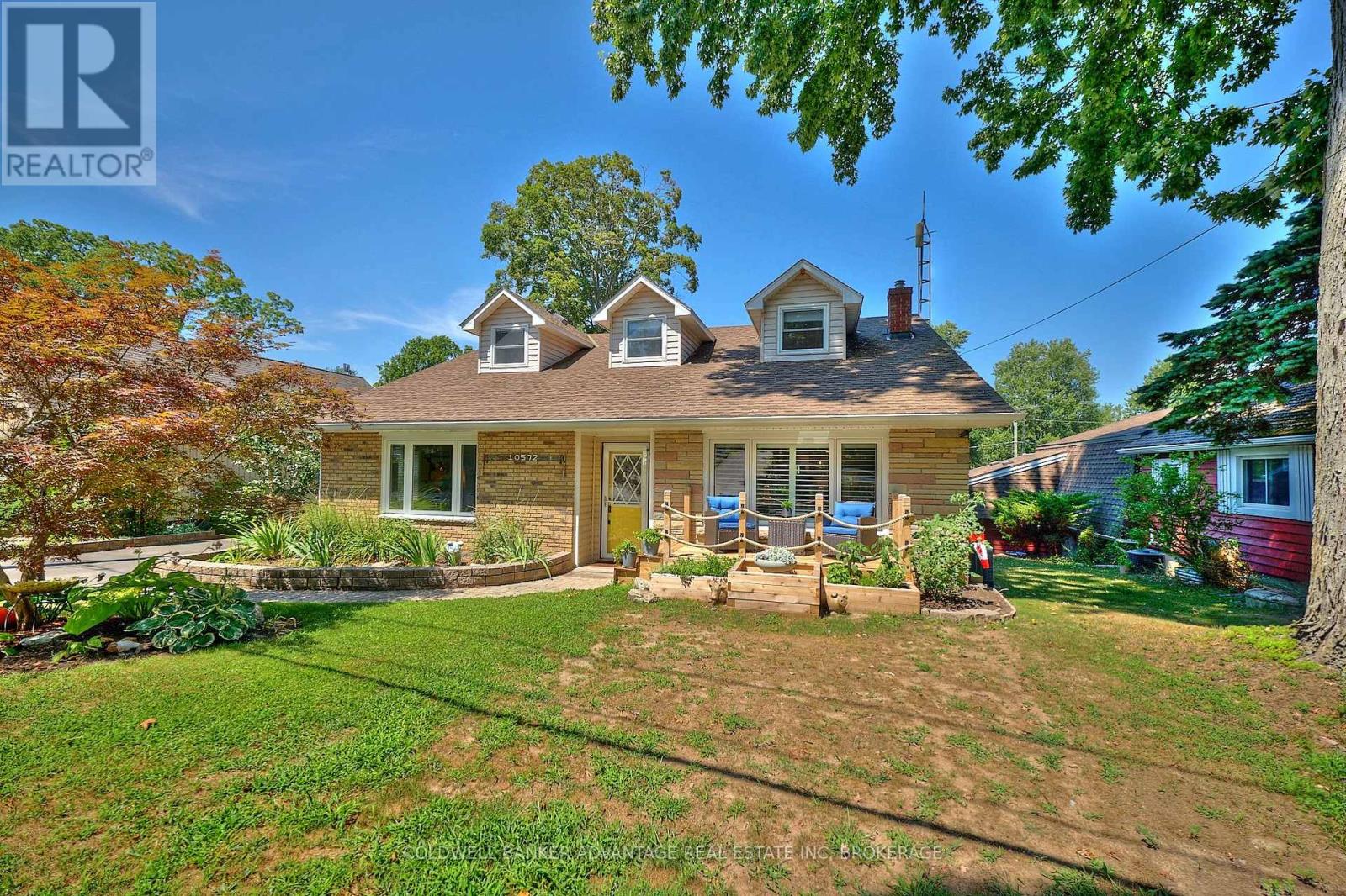 10572 LAKESHORE ROAD