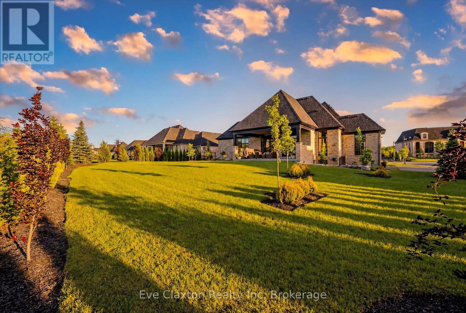 112 HERITAGE LAKE DRIVE - 43