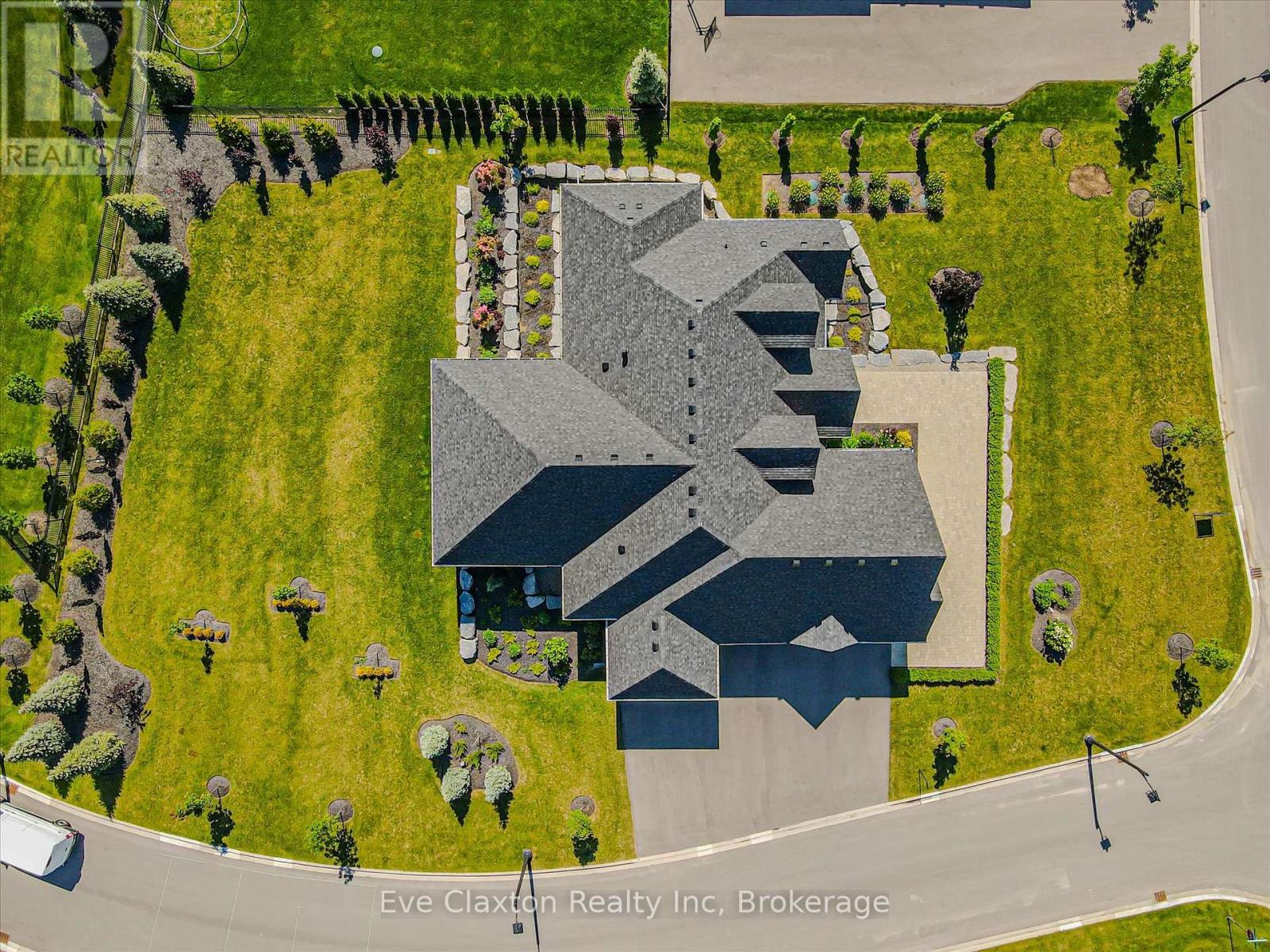 112 HERITAGE LAKE DRIVE - 45