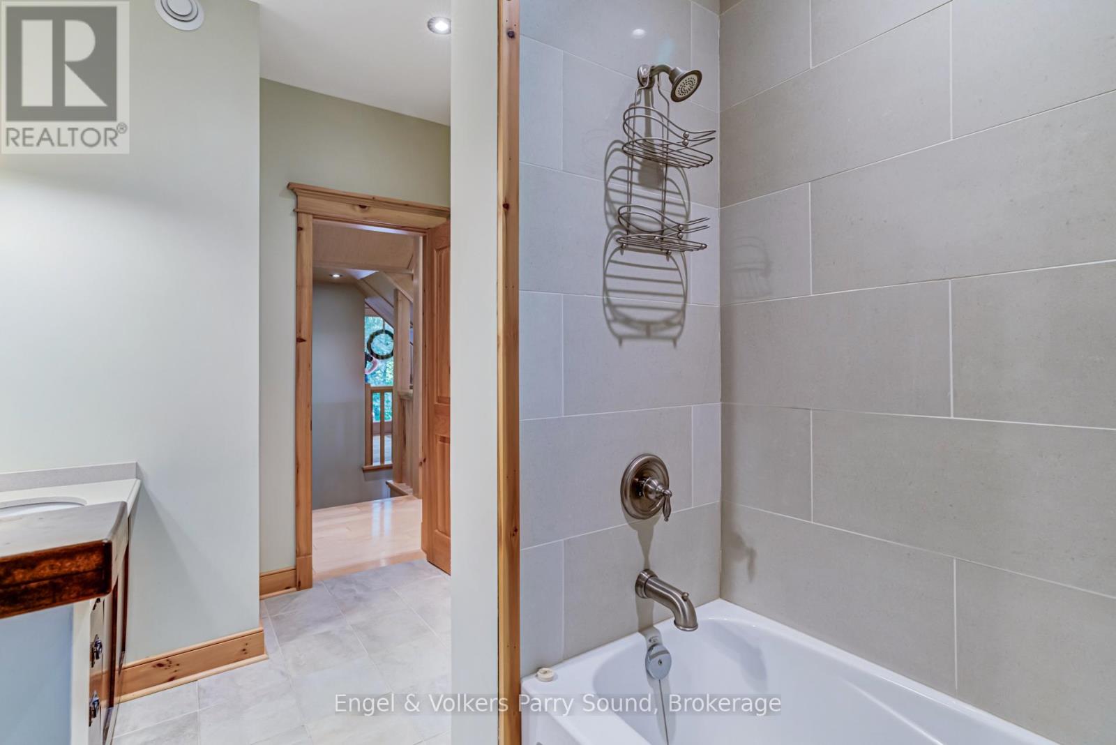 35 SHAKELL ROAD - 18