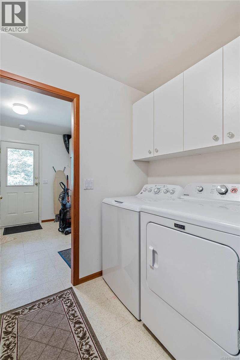  112 Cairns Place, Salt Spring