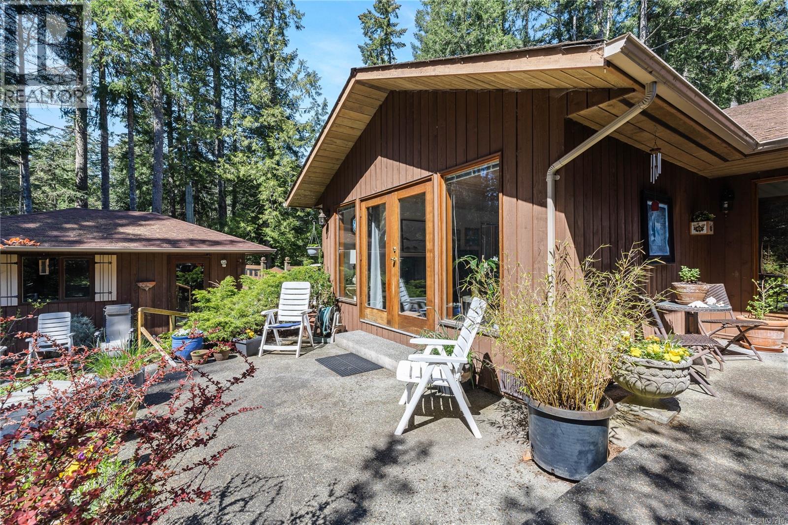  112 Cairns Place, Salt Spring