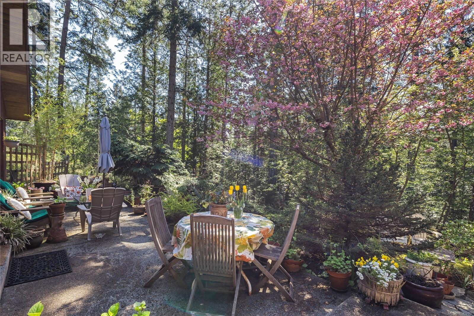  112 Cairns Place, Salt Spring