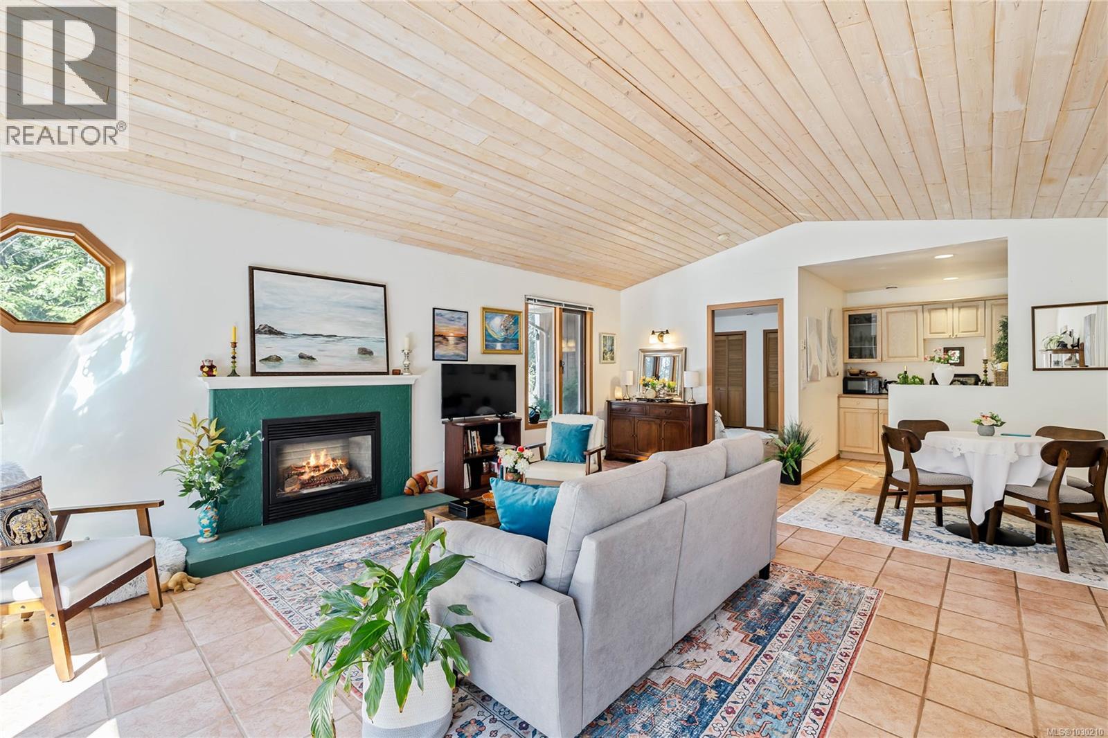  112 Cairns Place, Salt Spring