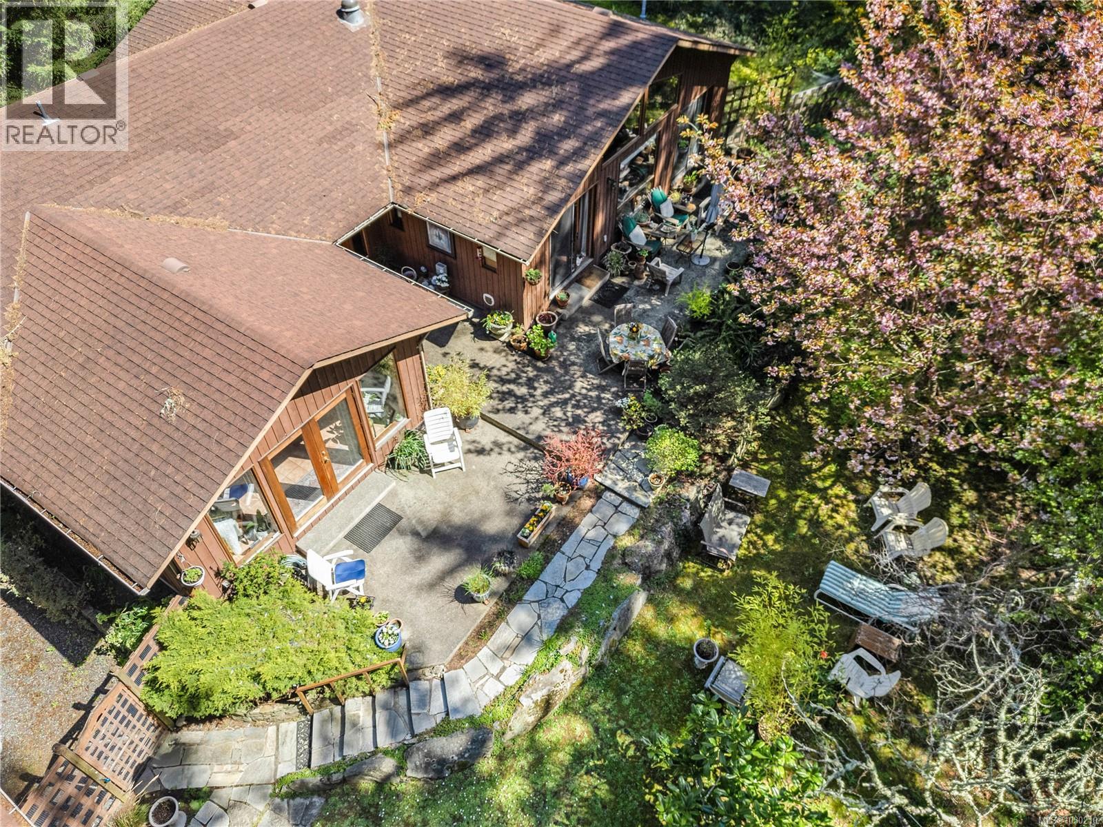  112 Cairns Place, Salt Spring