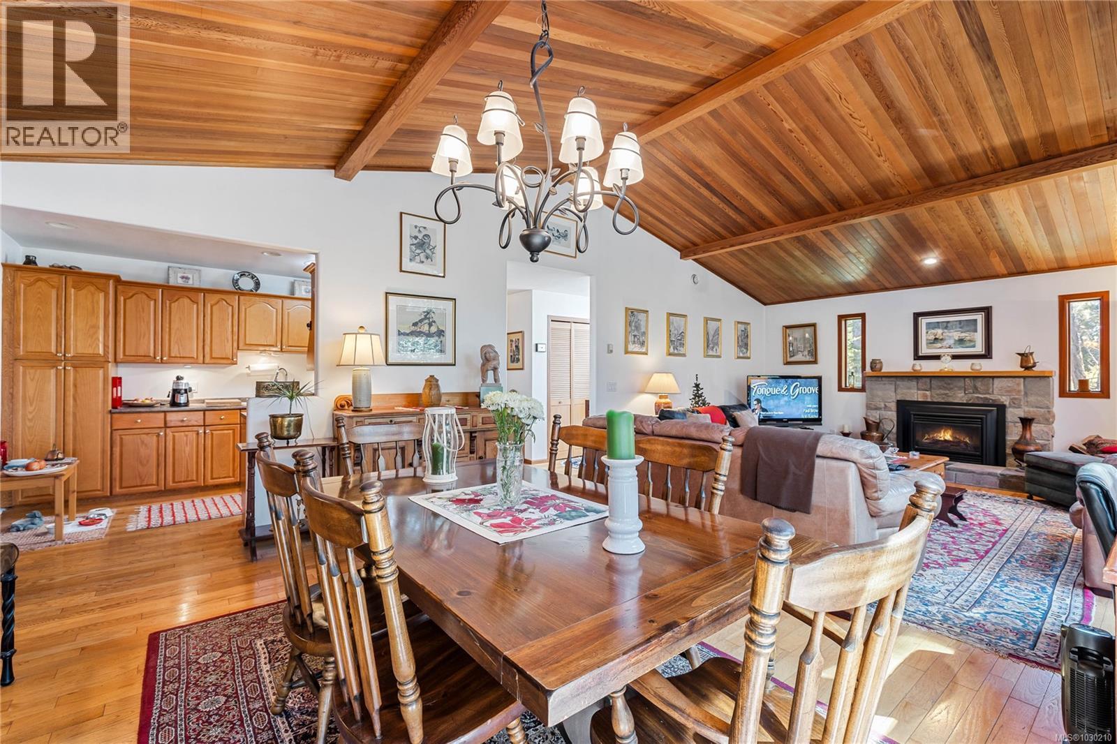  112 Cairns Place, Salt Spring