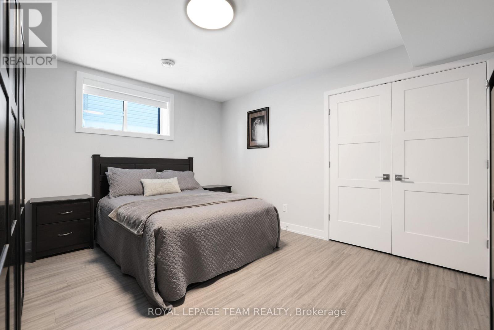406 DORE STREET S — photo 31