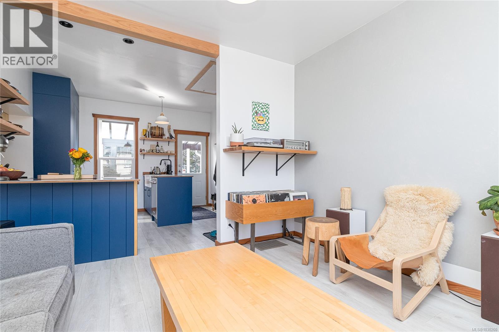 815 OLD ESQUIMALT RD - 5