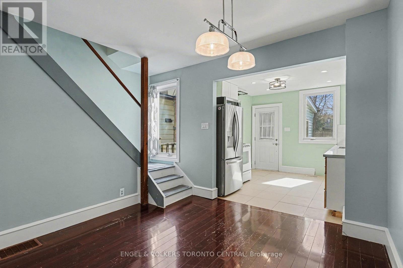 179 COLEMAN AVENUE - 4