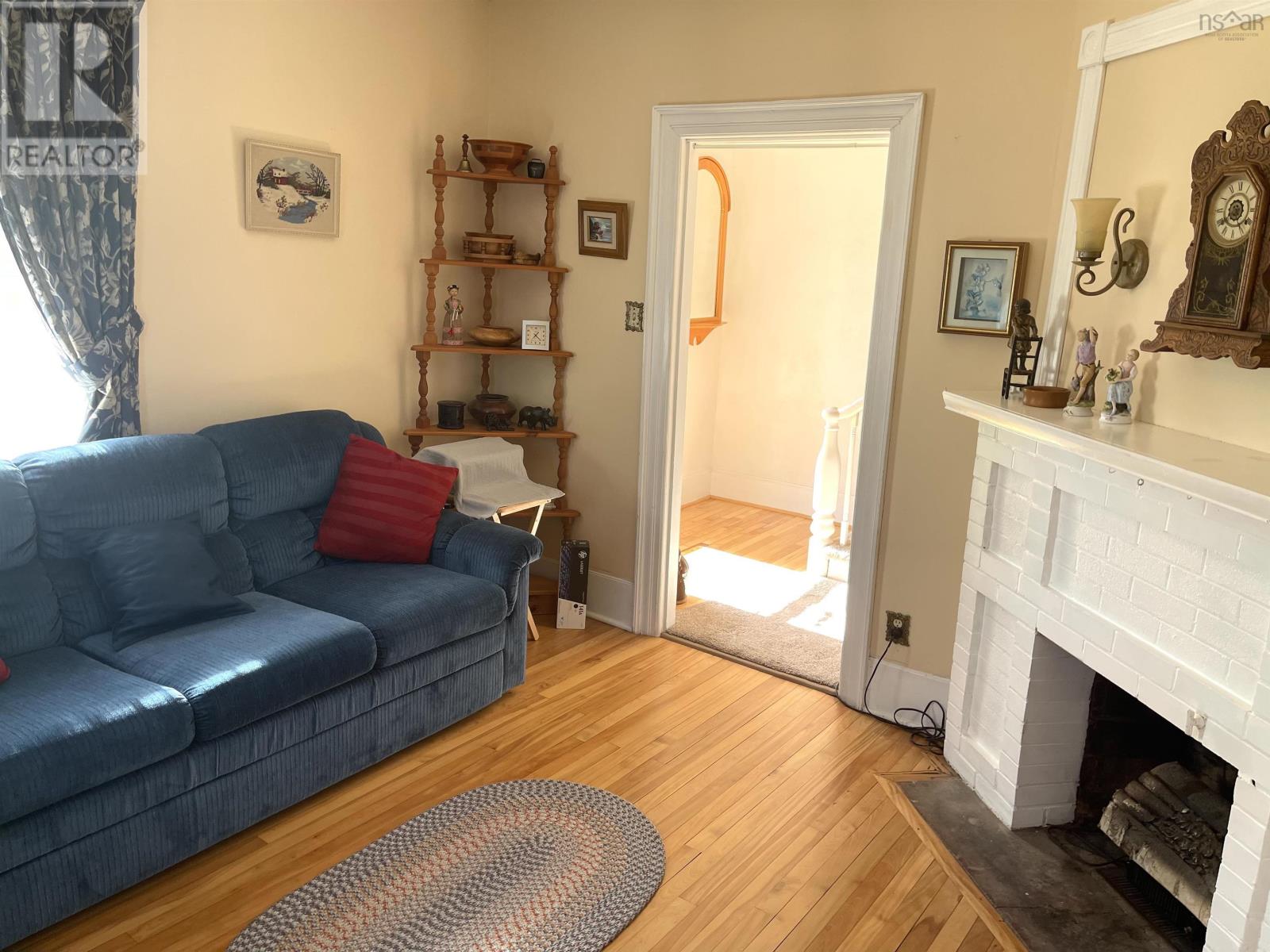 Property 28 of 39 of 1729 Highway 6