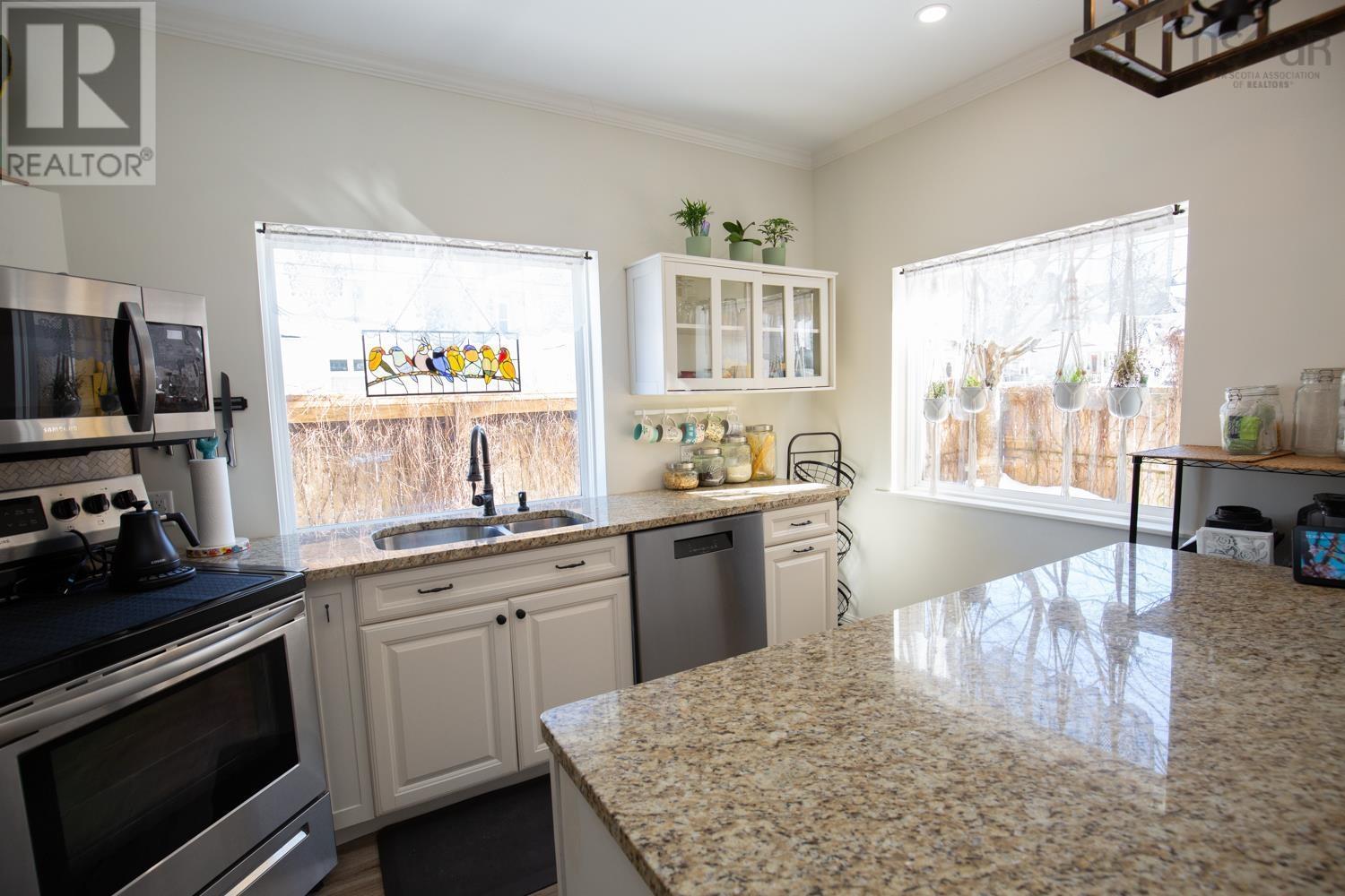 Property 9 of 48 of 26 MUIR Street