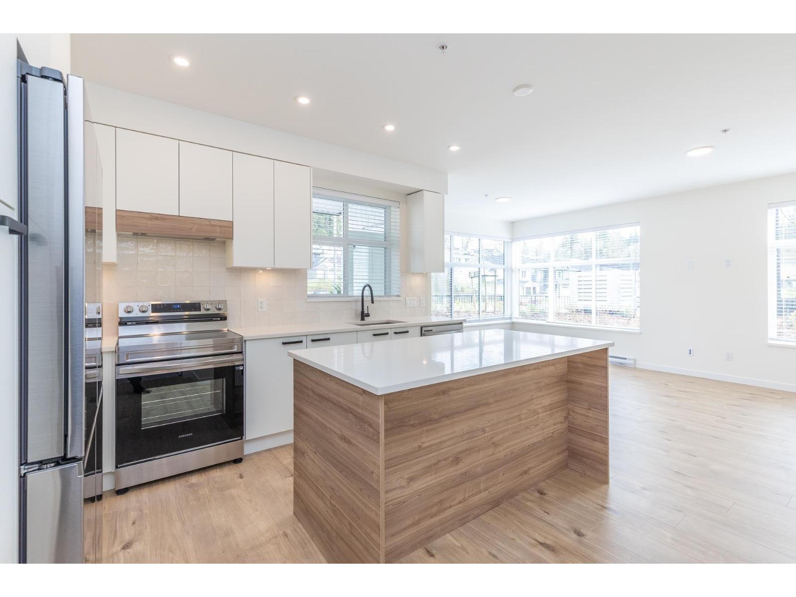 112 33920 BEST AVENUE, Mission