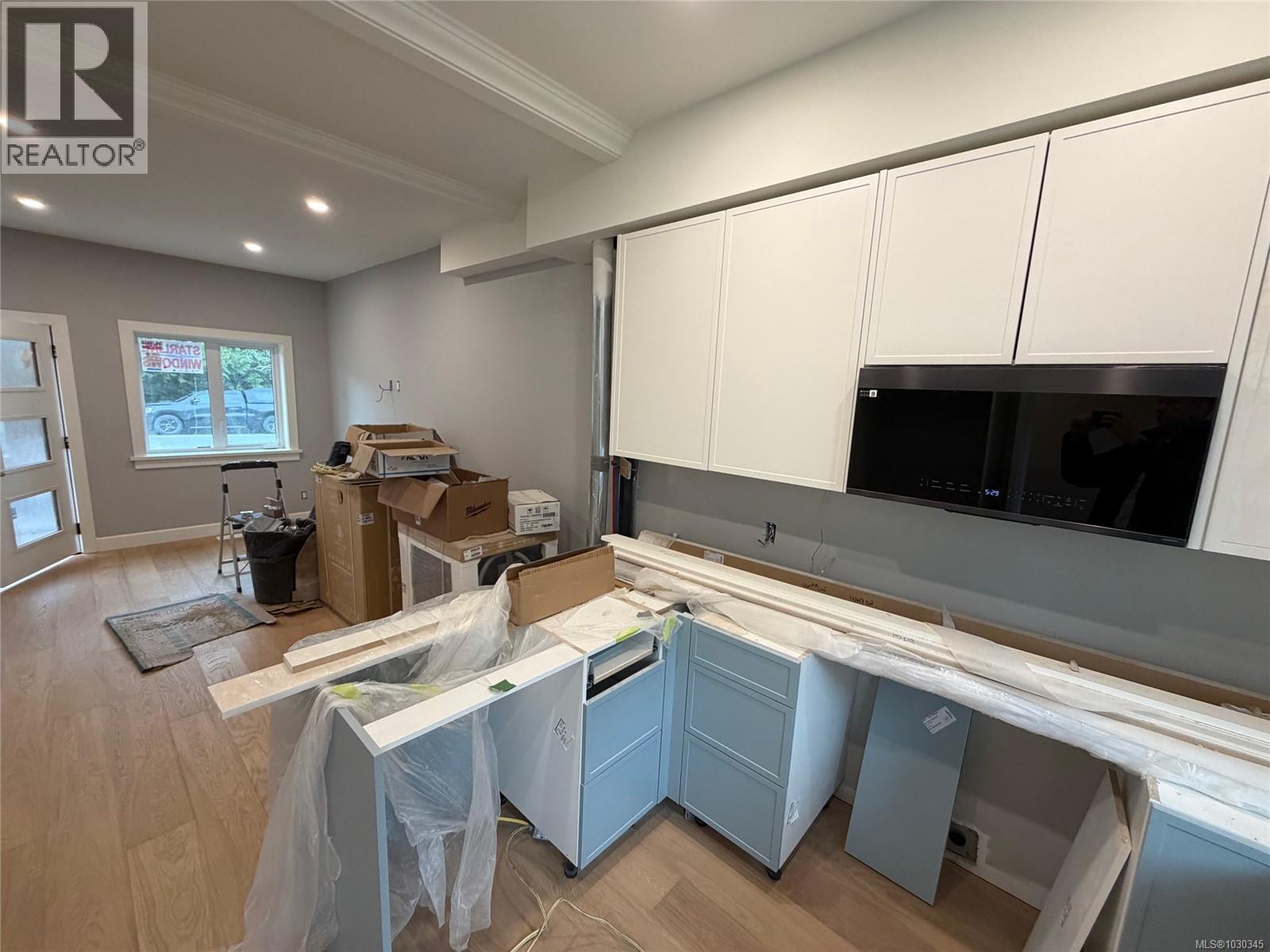 #2 1048 CLARKE RD - Image 3