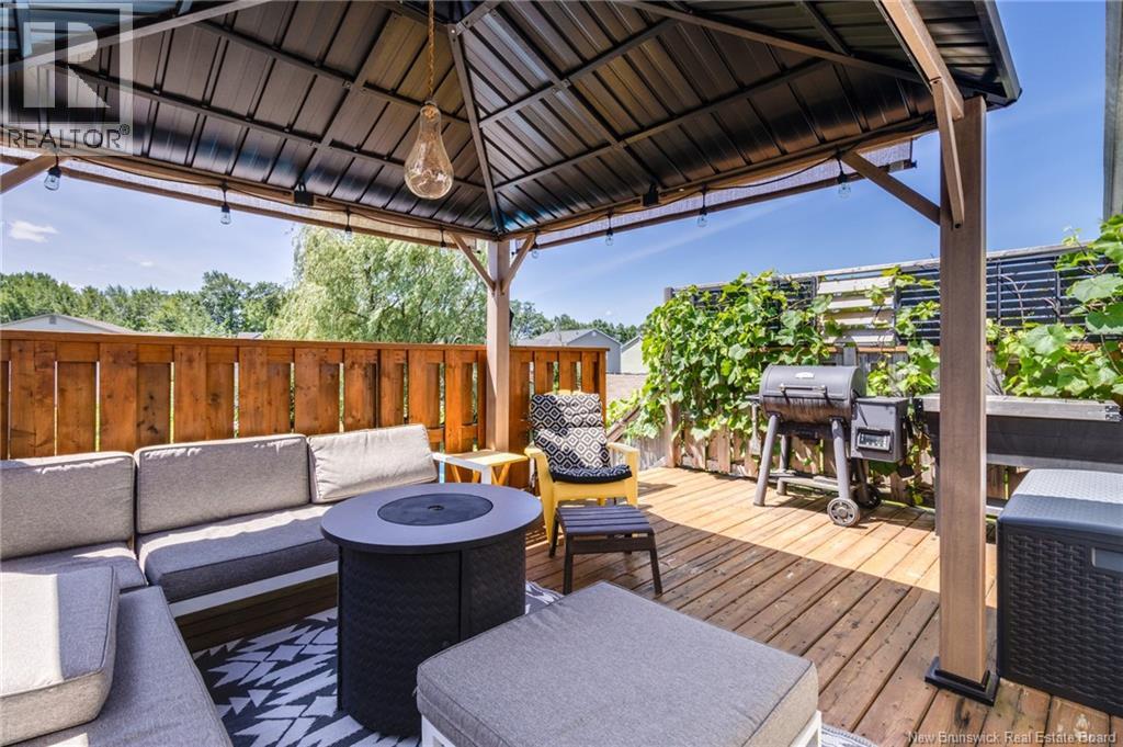 14 HALLIHAN DRIVE - 42