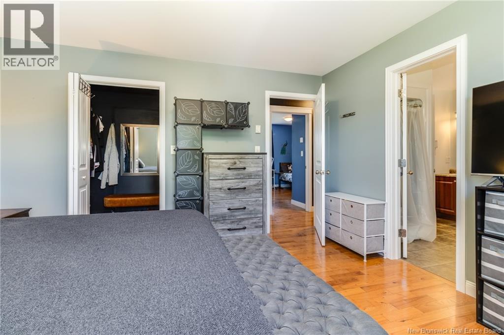 14 HALLIHAN DRIVE - 26