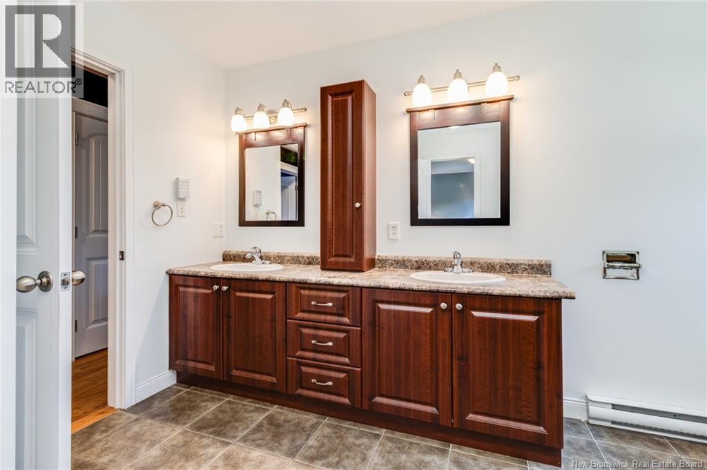 14 HALLIHAN DRIVE - 21