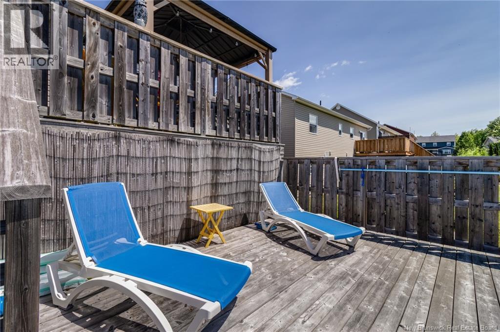 14 HALLIHAN DRIVE - 44