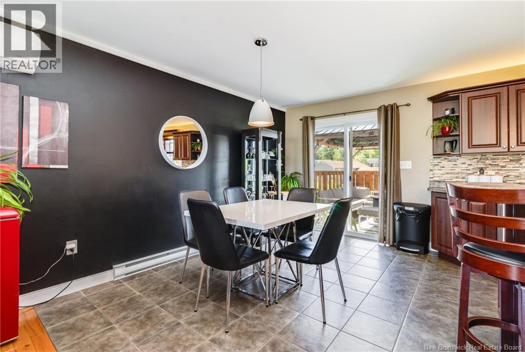 14 HALLIHAN DRIVE - 11