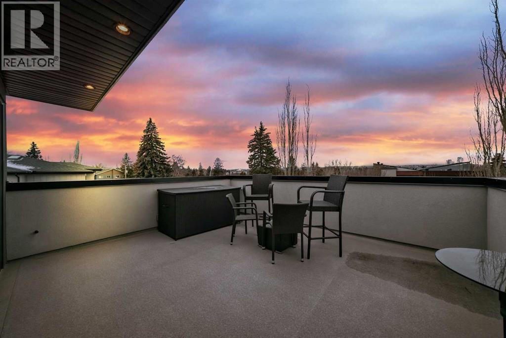 Single Family House for Sale in   Street SW Richmond Calgary 