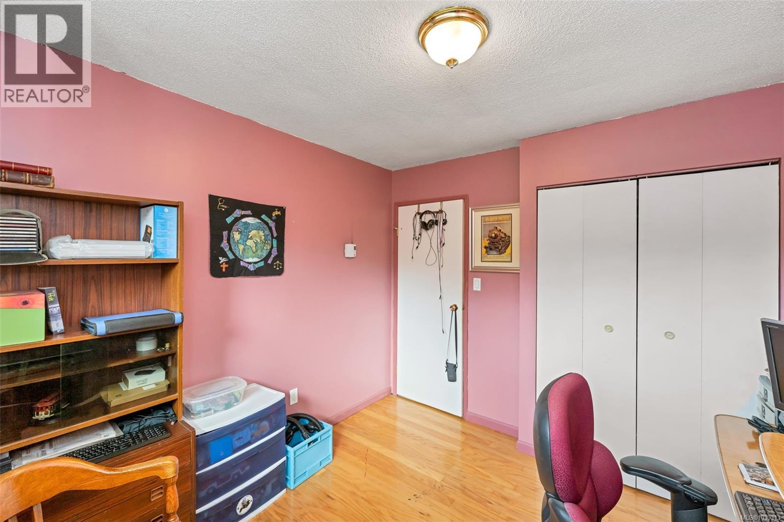 1707 ROBIN HILL DR - 29