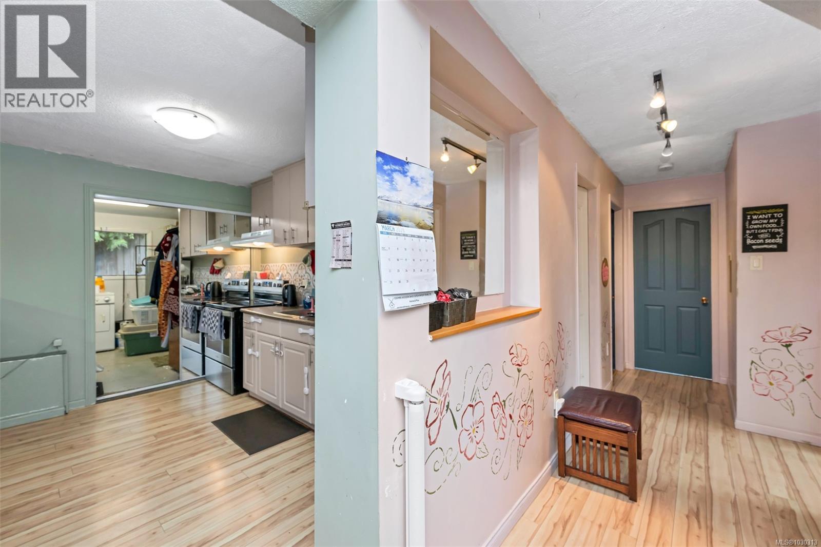 1707 ROBIN HILL DR - 33