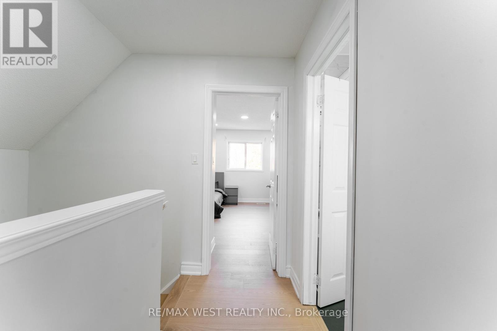 721 ACADIA DRIVE - 19
