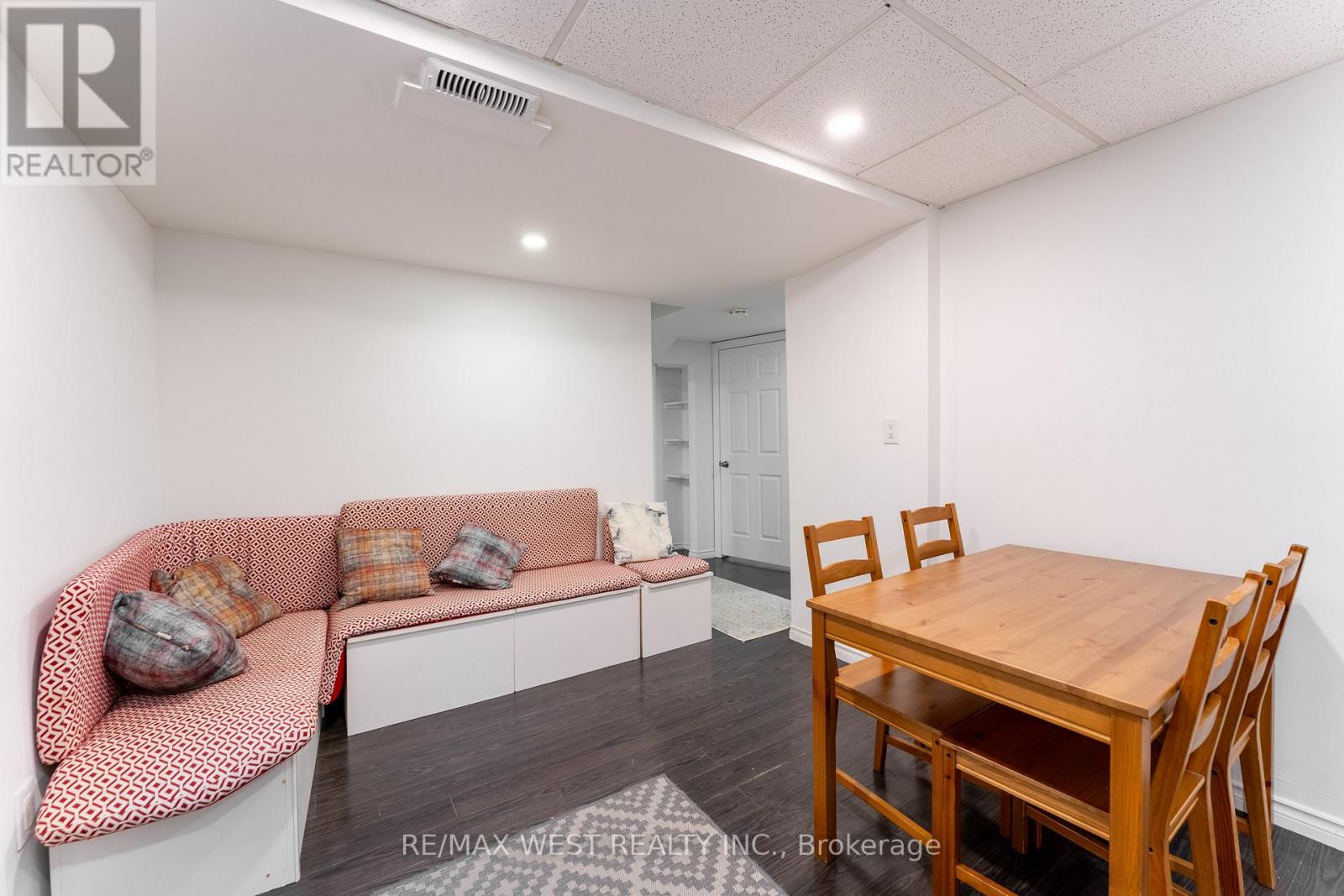 721 ACADIA DRIVE - 28
