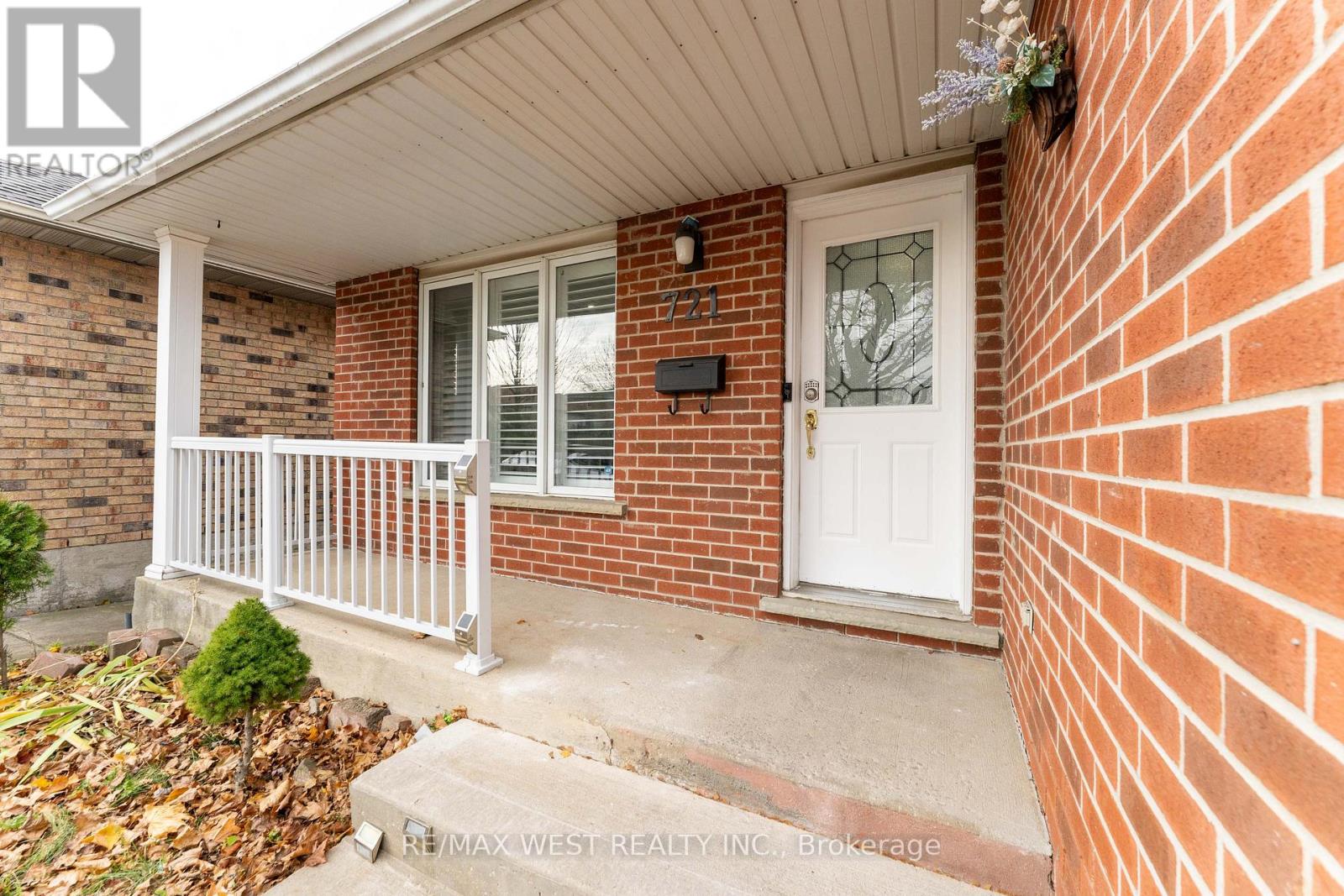 721 ACADIA DRIVE - 3