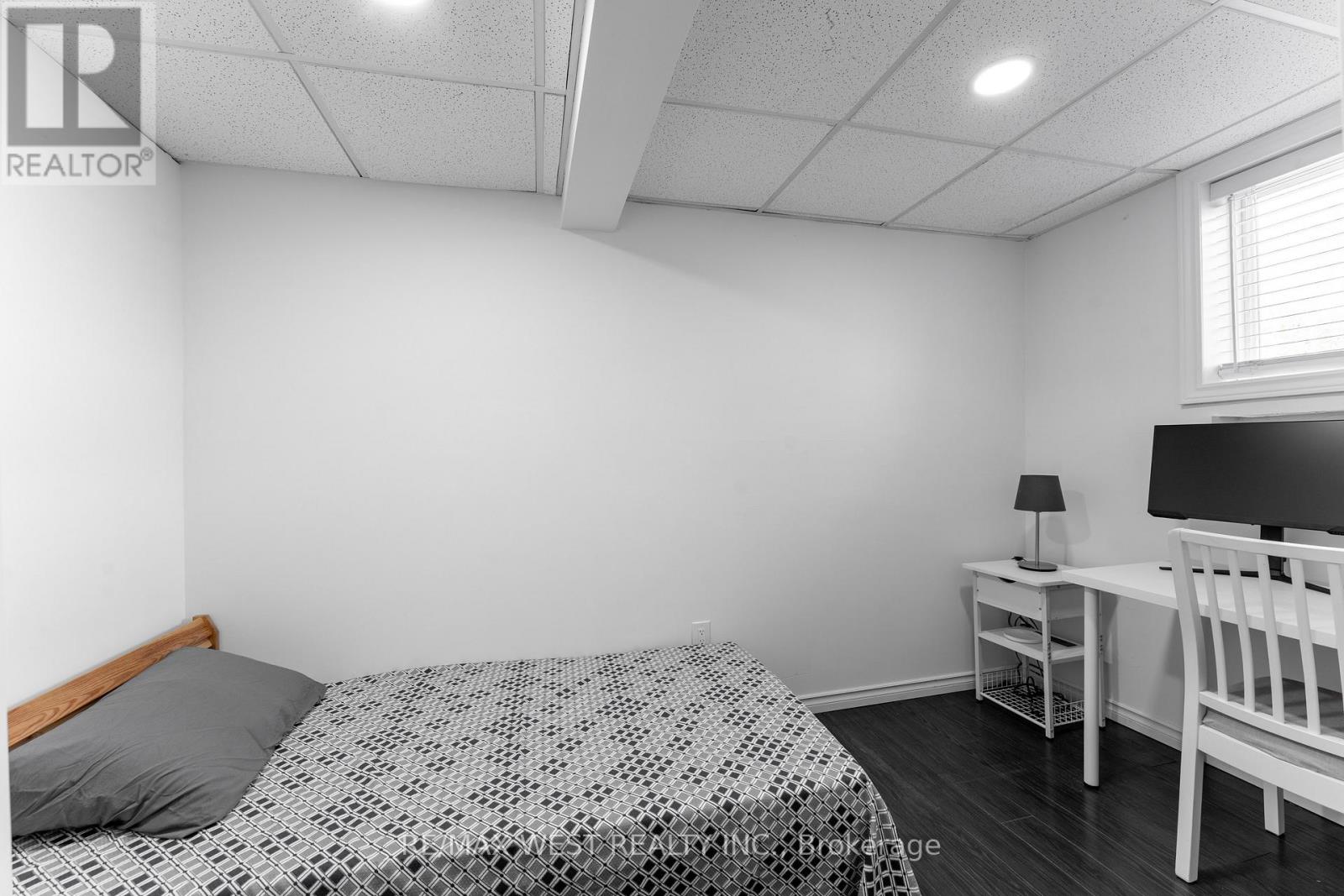 721 ACADIA DRIVE - 31