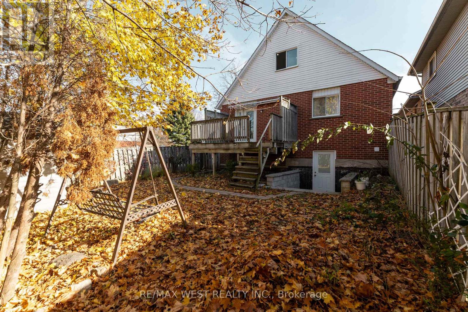 721 ACADIA DRIVE - 32