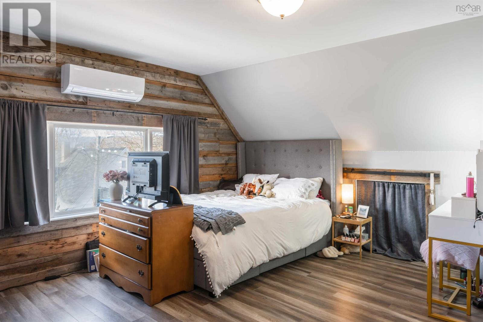 Property 31 of 45 of 22 Washington Street