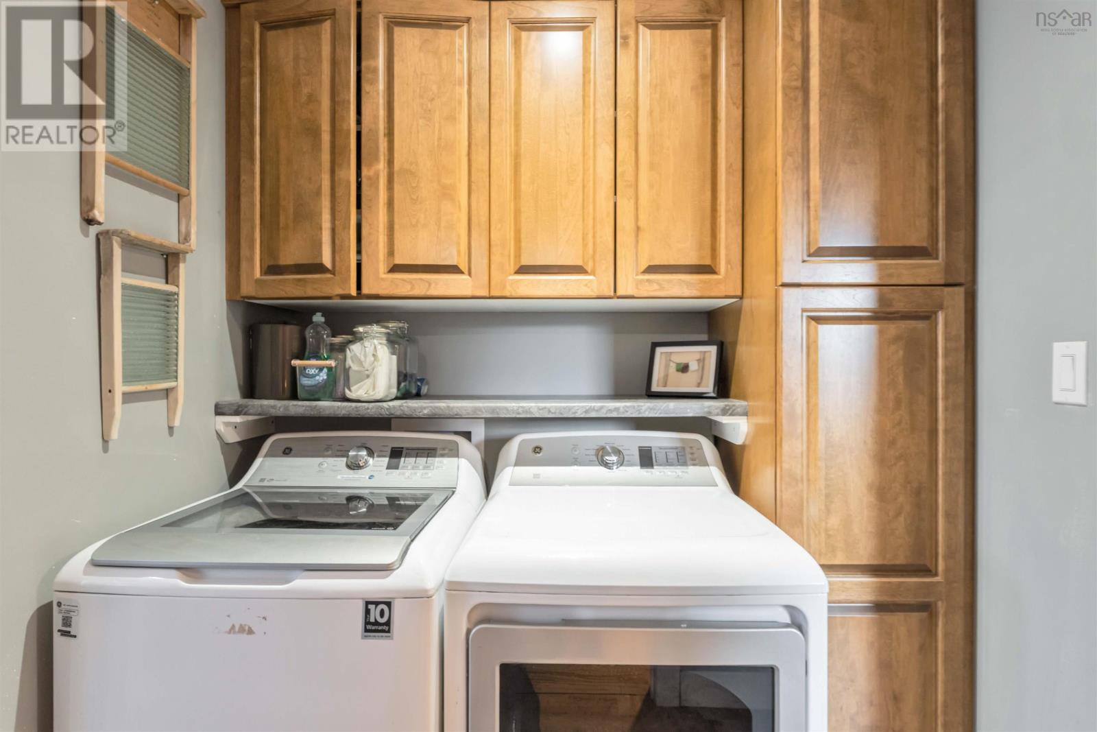 Property 2 of 45 of 22 Washington Street