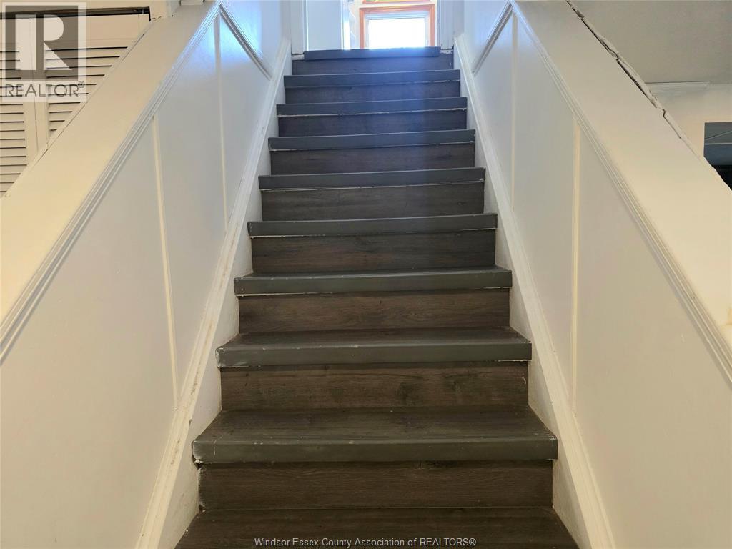 3672 MORRIS DRIVE - 24
