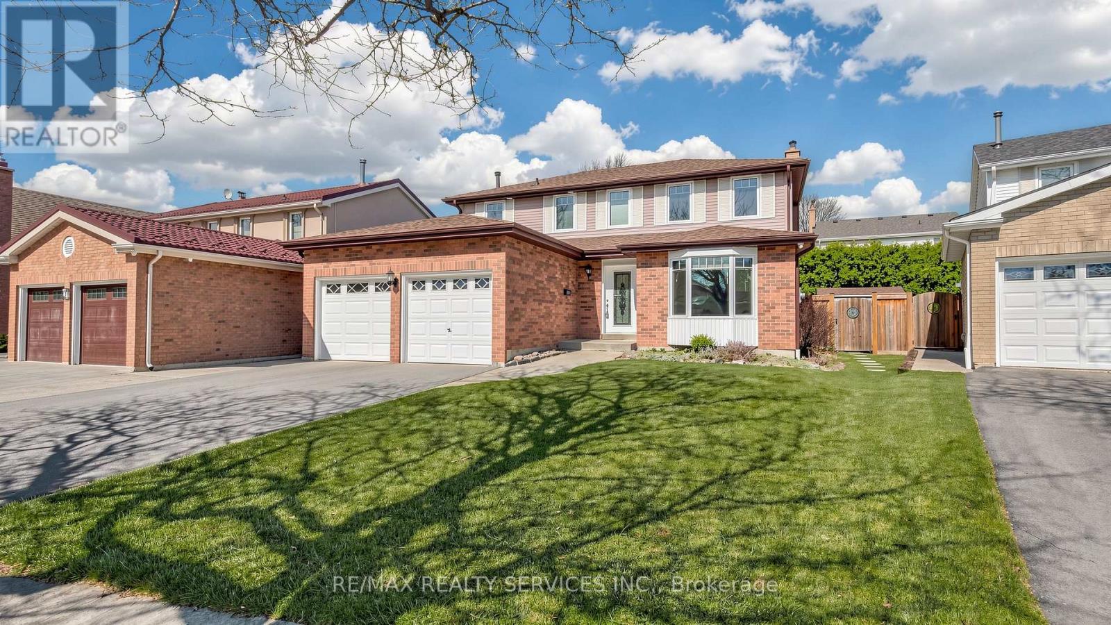 Single Family House for Sale in  NANTUCKET CRESCENT Brampton (Westgate) 
