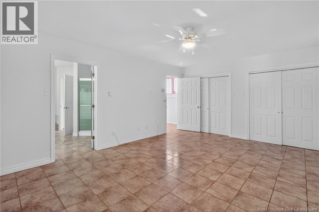 18 CARNEY AVENUE - 25