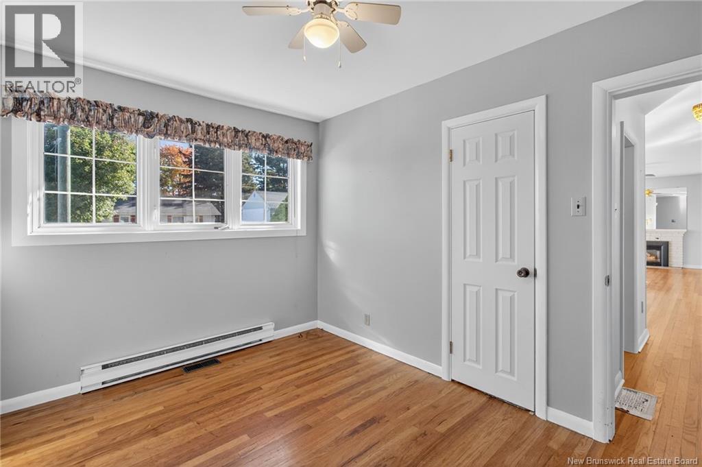 18 CARNEY AVENUE - 23