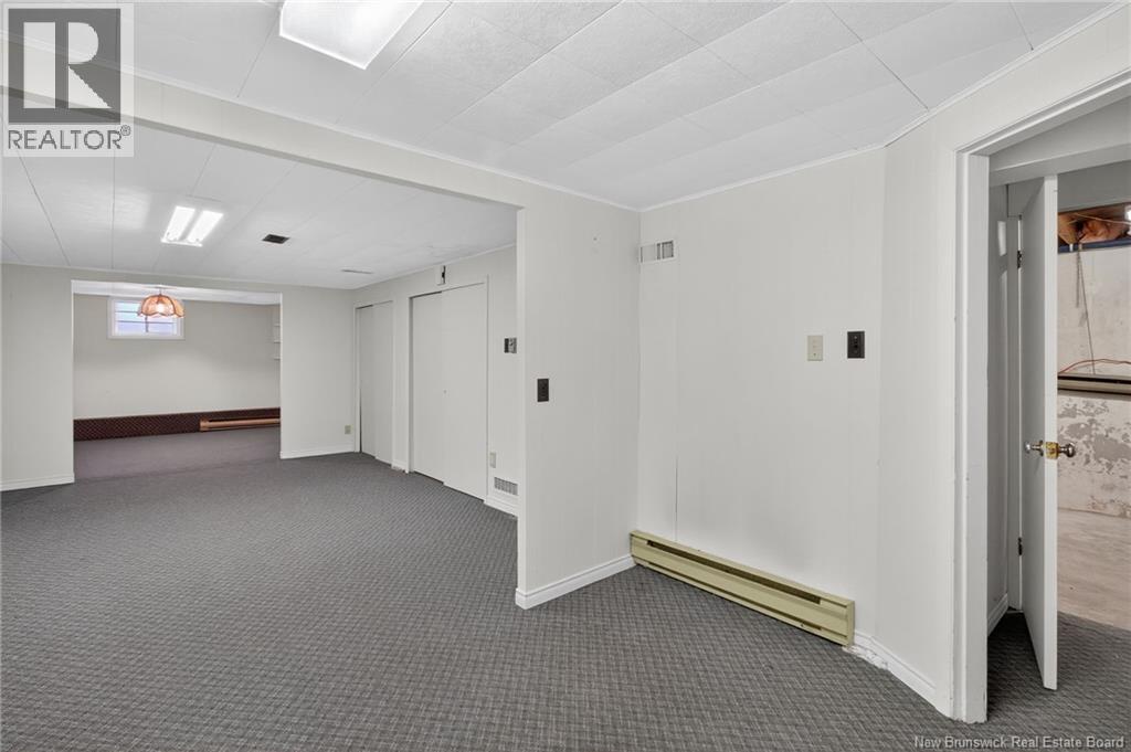 18 CARNEY AVENUE - 36