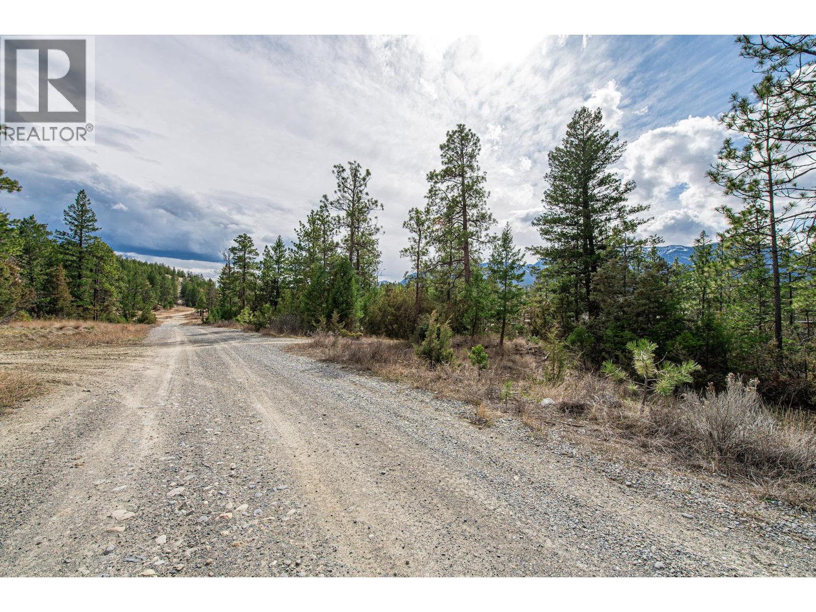 8850 GRAINGER Road, Canal Flats