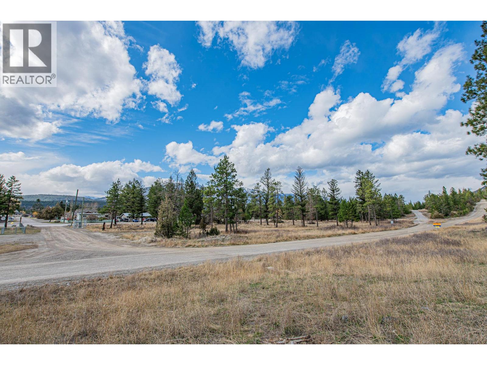 8850 GRAINGER Road, Canal Flats