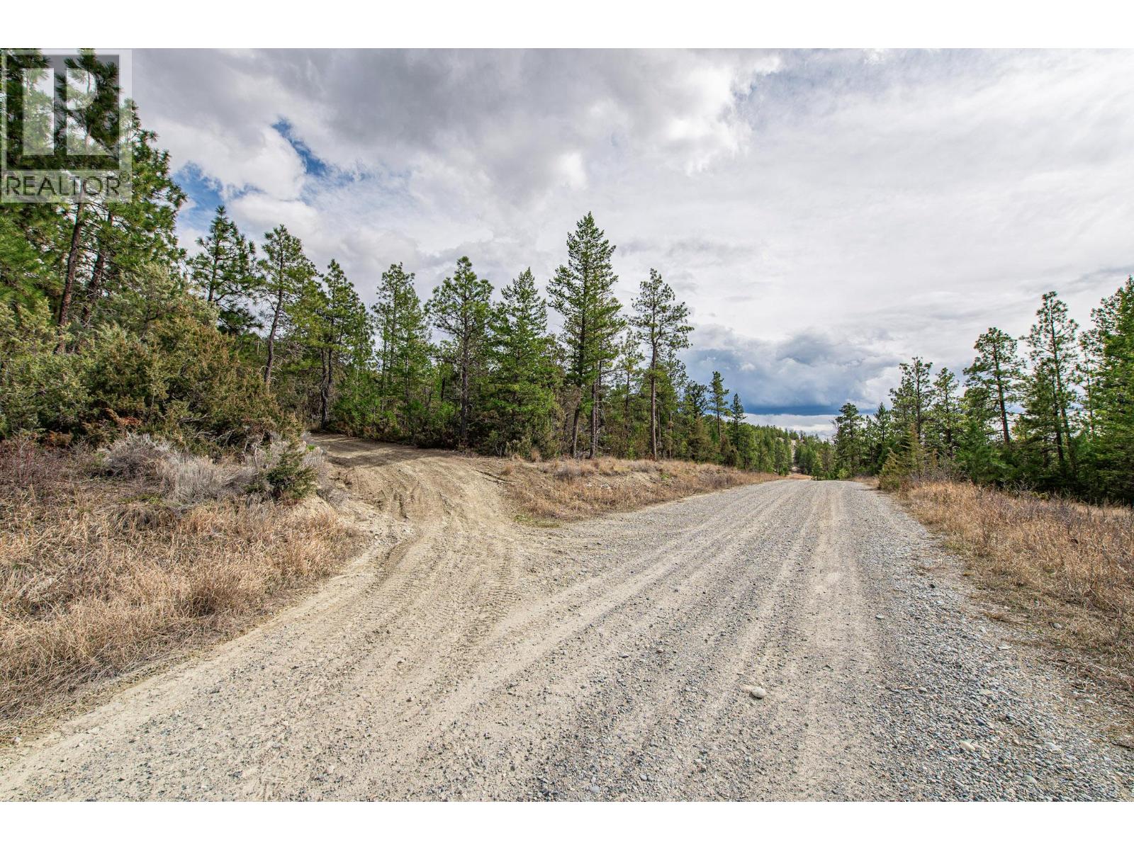 8850 GRAINGER Road, Canal Flats