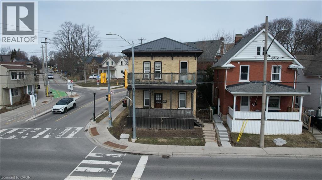 116 WEBER Street E