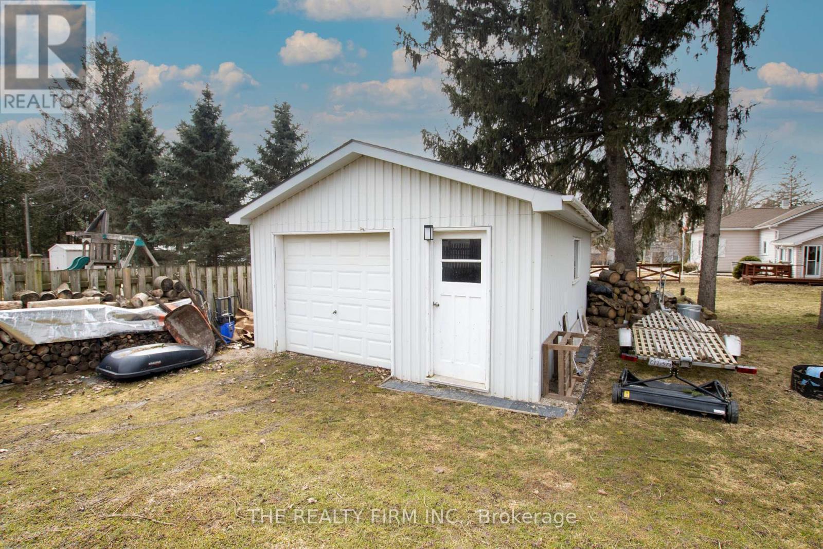 80 PRINCESS STREET W Property Photo