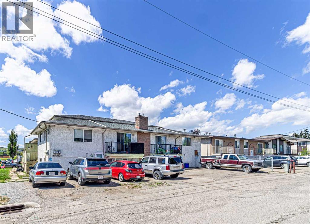 Multi-family House for Sale in   Huntley Close NE Huntington Hills Calgary 