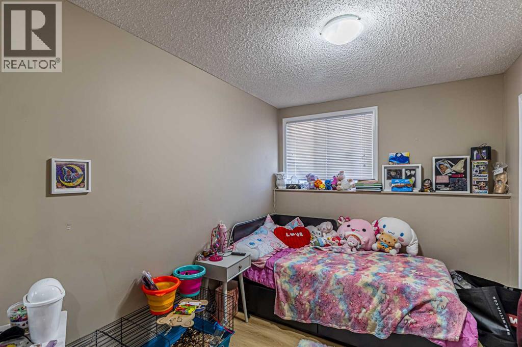 Multi-family House for Sale in   Huntley Close NE Huntington Hills Calgary 