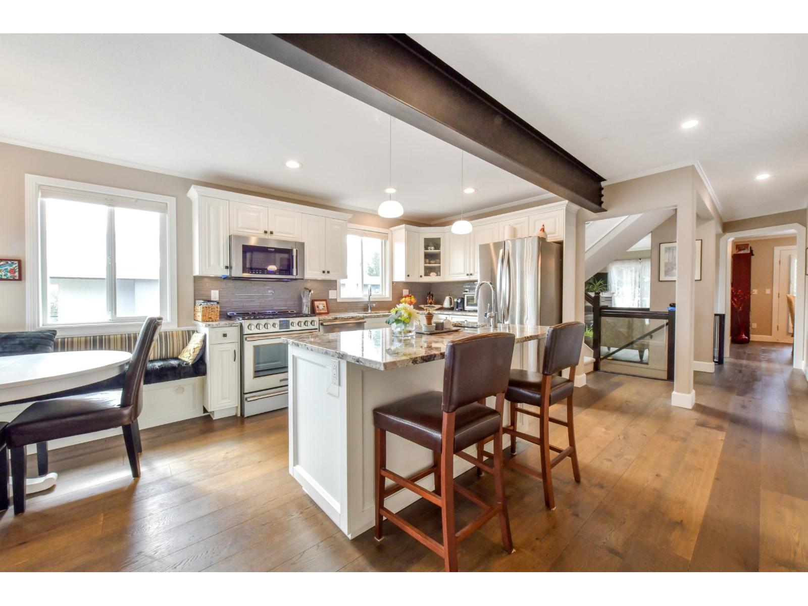 933 HABGOOD STREET, White Rock