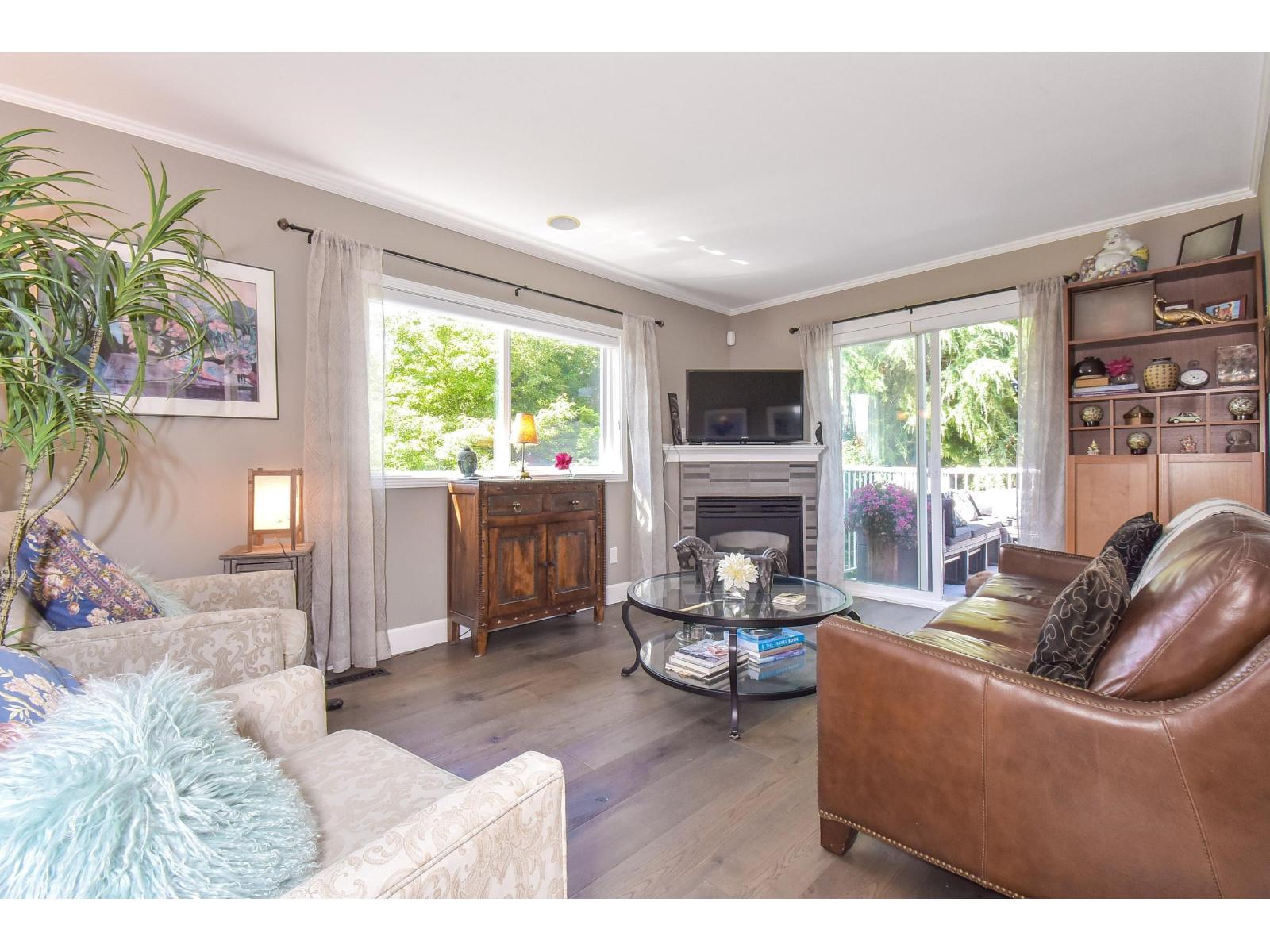 933 HABGOOD STREET, White Rock